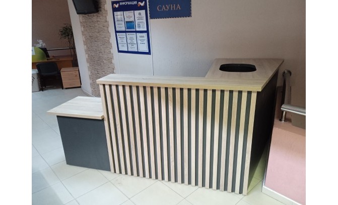 Стойка для спортивного центра под заказ